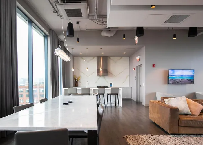 W Loop 2br W Gym Pool In Heart Of Greektown Chi-540