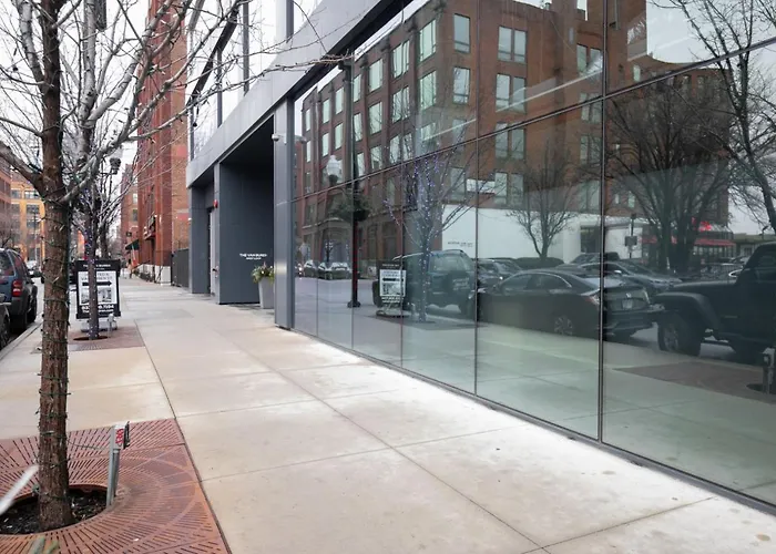 W Loop 2br W Gym Pool In Heart Of Greektown Chi-540