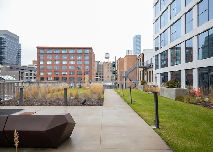 W Loop 2br W Gym Pool In Heart Of Greektown Chi-540 Apartment