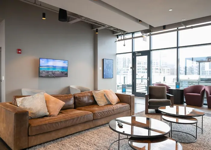 W Loop 2br W Gym Pool In Heart Of Greektown Chi-540