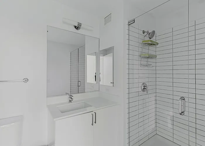 W Loop 2br W Gym Pool In Heart Of Greektown Chi-540 Apartment Chicago